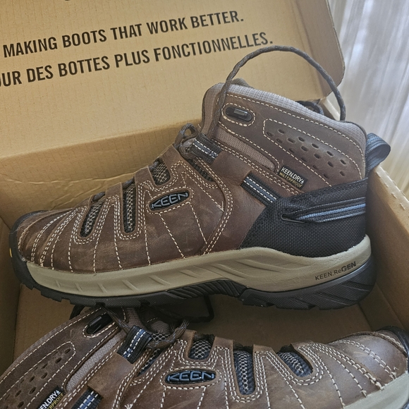 Keen Men's Brown Hiking Boots - Picture 1 of 7